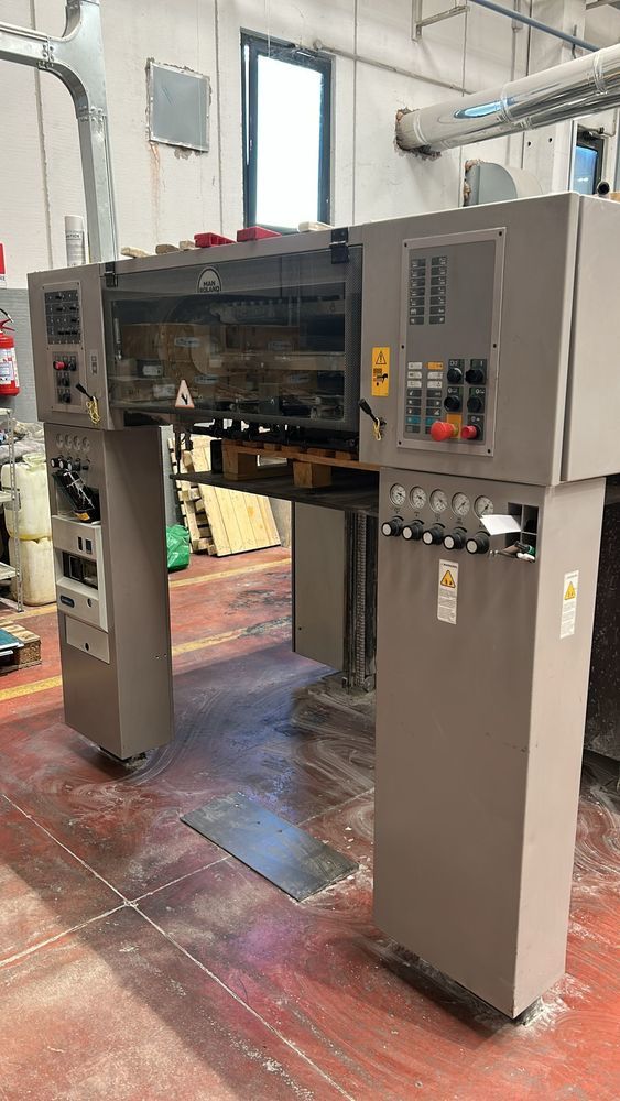 ROLAND R 704 P (2000) from 2001