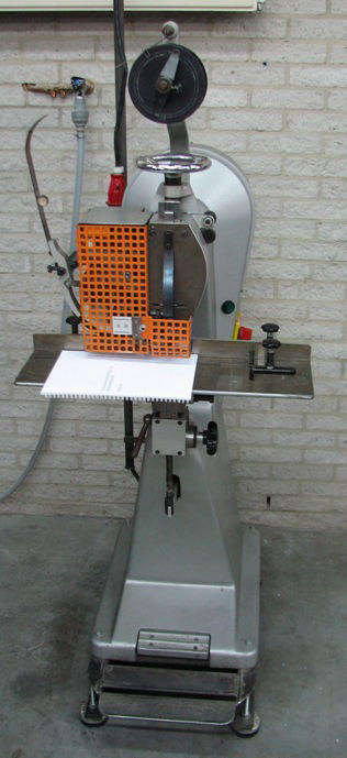 Agrafix BX wire stitching machine