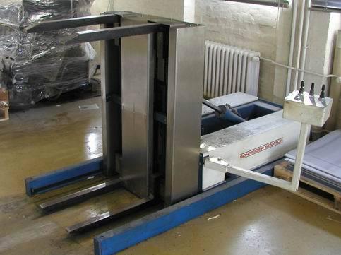 Schneider Senator Rotek 900 pile turner
