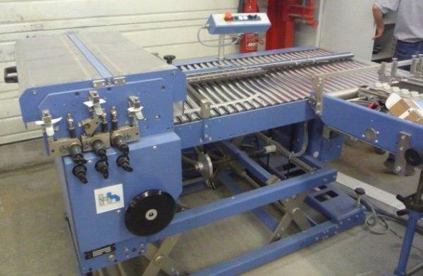Flat pile feeder MBO F 76 Solo with independent drive for max. format of 72 x 102 cm and Cutting unit Herzog and Heymann H&H N 381 with Technifold Creasing tools