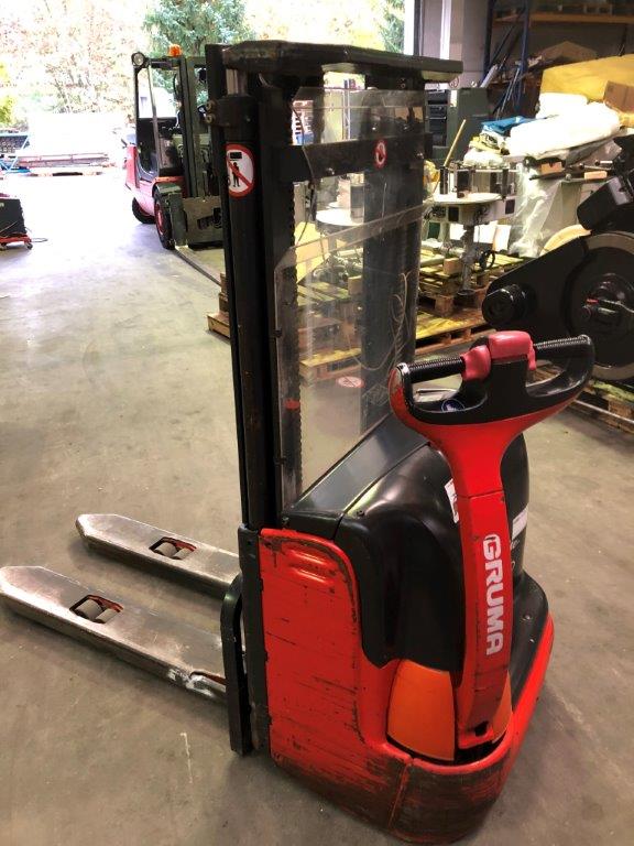 Ant Linde L 10 - high lift truck - stacker - electric pallet truck - pedestrian stacker