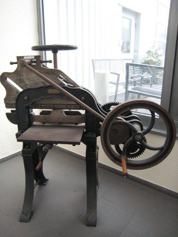 Cultural property - O. Ronniger hand cutting machine