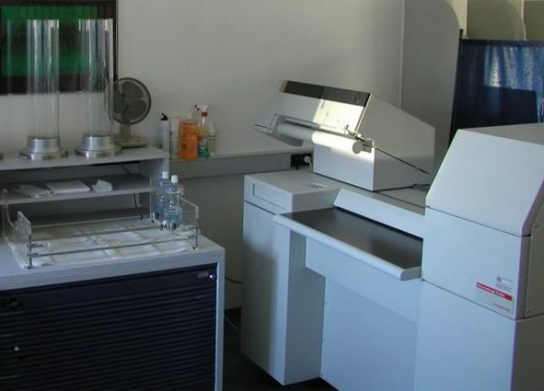 Linotype-Hell ChromaGraph S3300 drum scanner