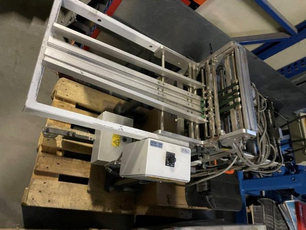 small sized mobile stack delivery Heidelberg Stahlfolder STA 30 F