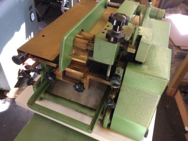 Sumbel Coronel 60 - Two Roller Side cold gluing machine
