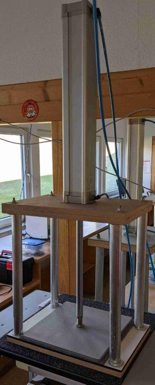 Pneumatic block press